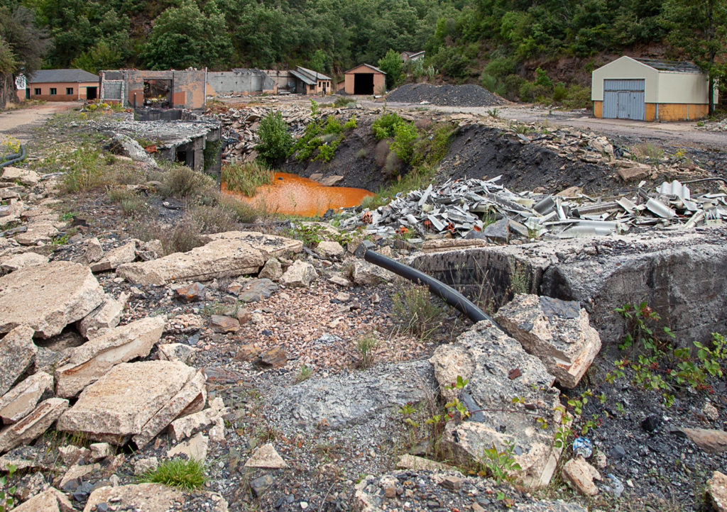Instalaciones abandonadas de la mina de Antracitas de Brañuelas. Torre del Bierzo. Leon 2019