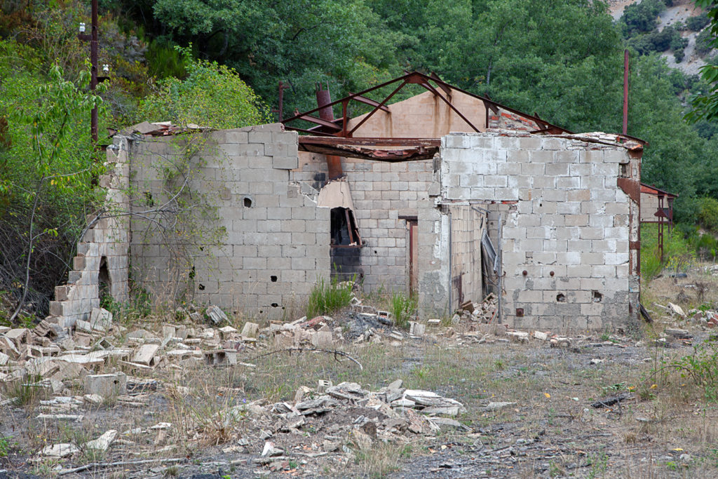 Instalaciones abandonadas del Pozo Ibarra. Ciñera. Leon 2019