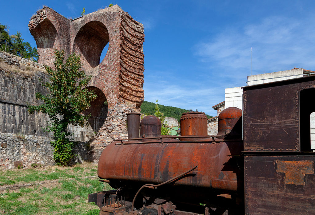 Restos de los altos hornos de La Ferrería de San Blas. Sabero. León 2019