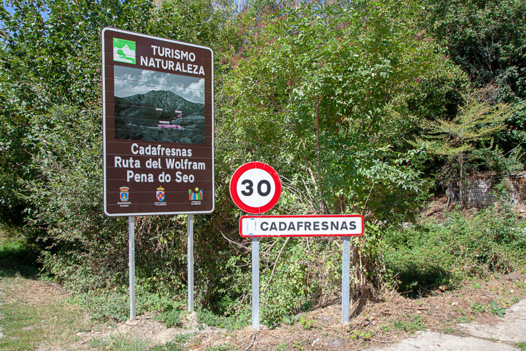 Señales de la ruta minera del Wolframio. Cadafresnas. Leon 2019
