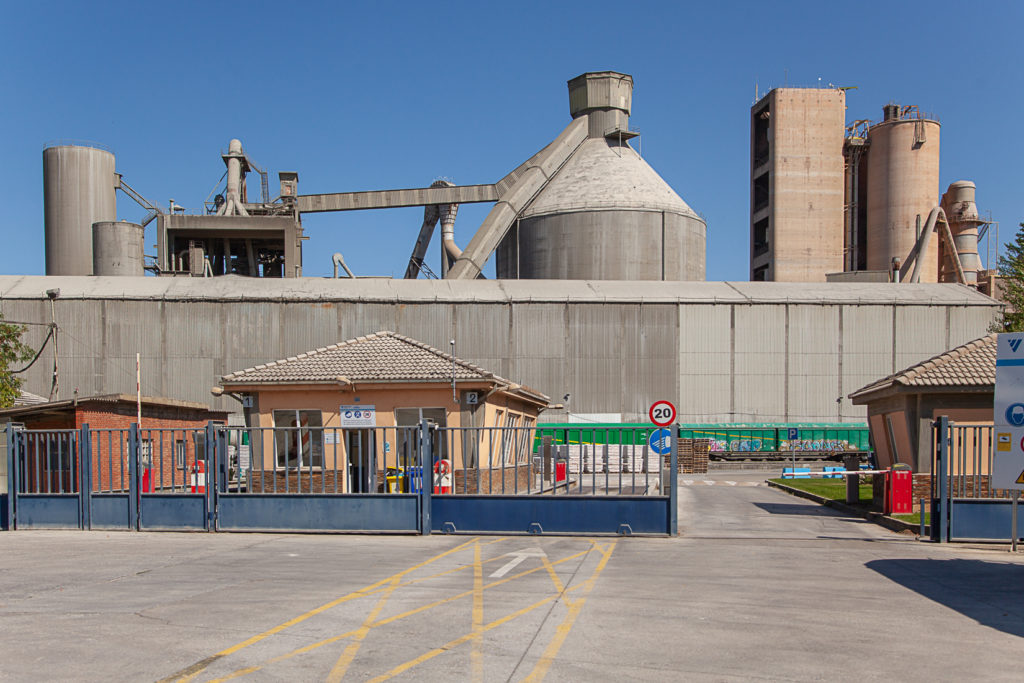 Fábrica de Cemento Cosmos. Toral de Los Vados. León 2019