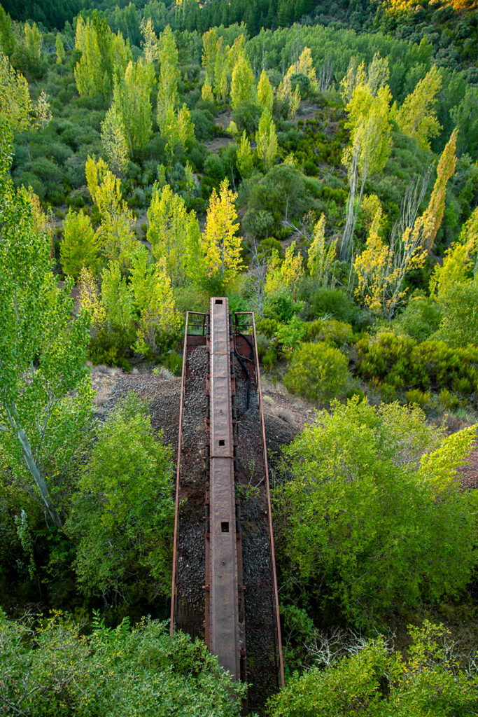 Antiguo molino y horno de calcinación de la mina de hierro de Coto Minero Wagner. Onamio. León 2019
