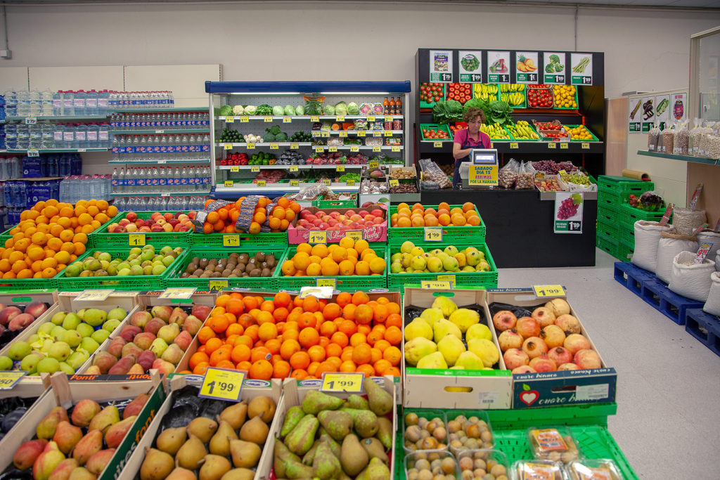 Supermercado El Economato. Antiguo economato de Hunosa. Sama. Langreo. Asturias 2019