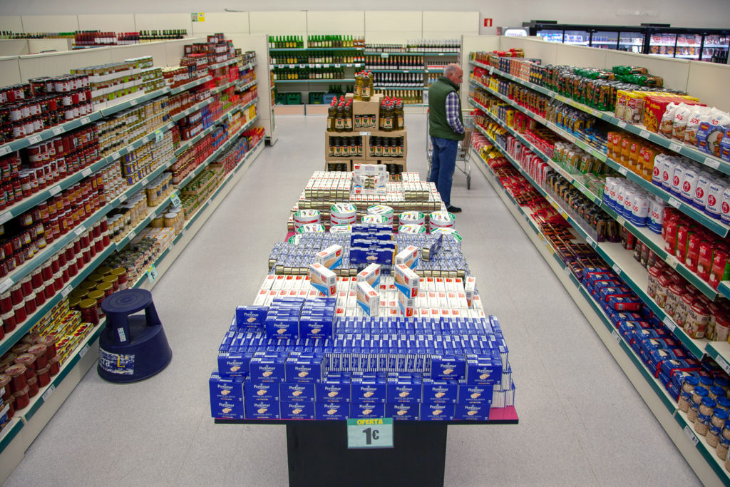 Supermercado El Economato. Antiguo economato de Hunosa. Sama. Langreo. Asturias 2019