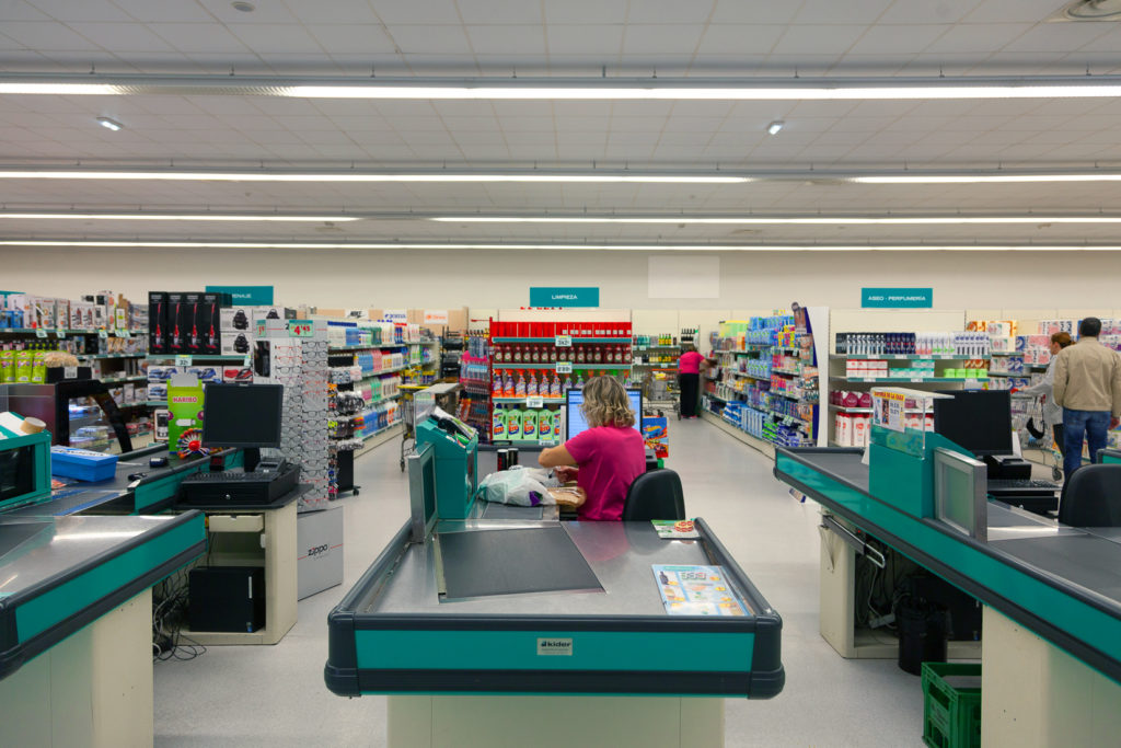 Supermercado El Economato. Antiguo economato de Hunosa. Sama. Langreo. Asturias 2019