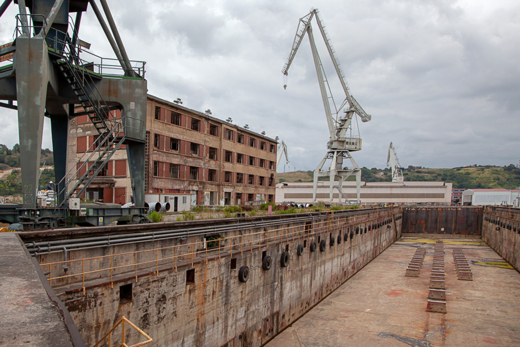Factoria industrial de Construcciones Navales del Norte. La Naval. Sestao. Vizcaya 2019