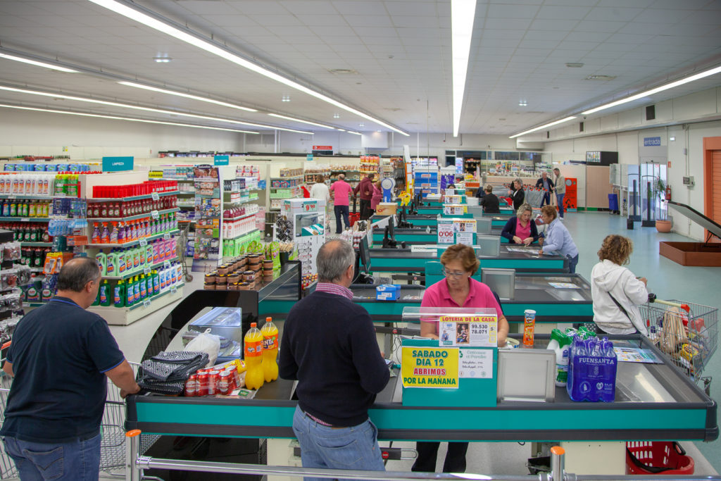 Supermercado El Economato. Antiguo economato de Hunosa. Sama. Langreo. Asturias 2019
