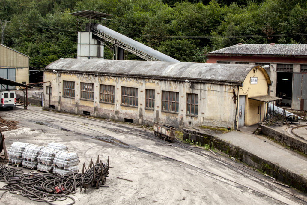 Vista exterior del Pozo Nicolasa. Ablaña. Mieres. Asturias 2018