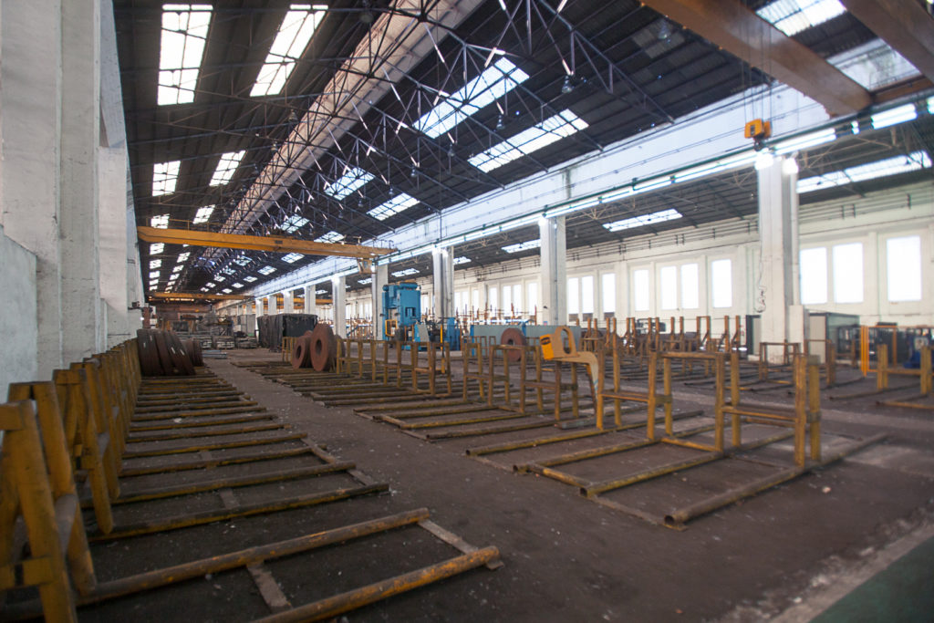 Instalaciones cerradas de Fabrica de Mieres Tubos. Grupo Condesa. Mieres. Asturias 2018