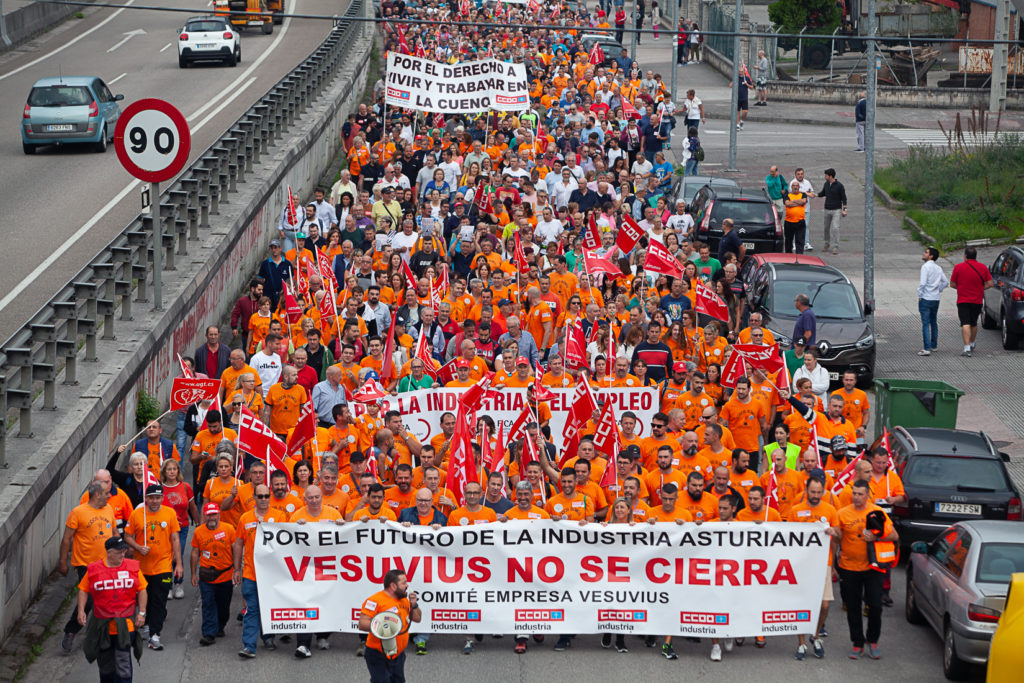 Marcha a pie desde la Factoria de Vesuvius al ayto de Langreo. Asturias 2019