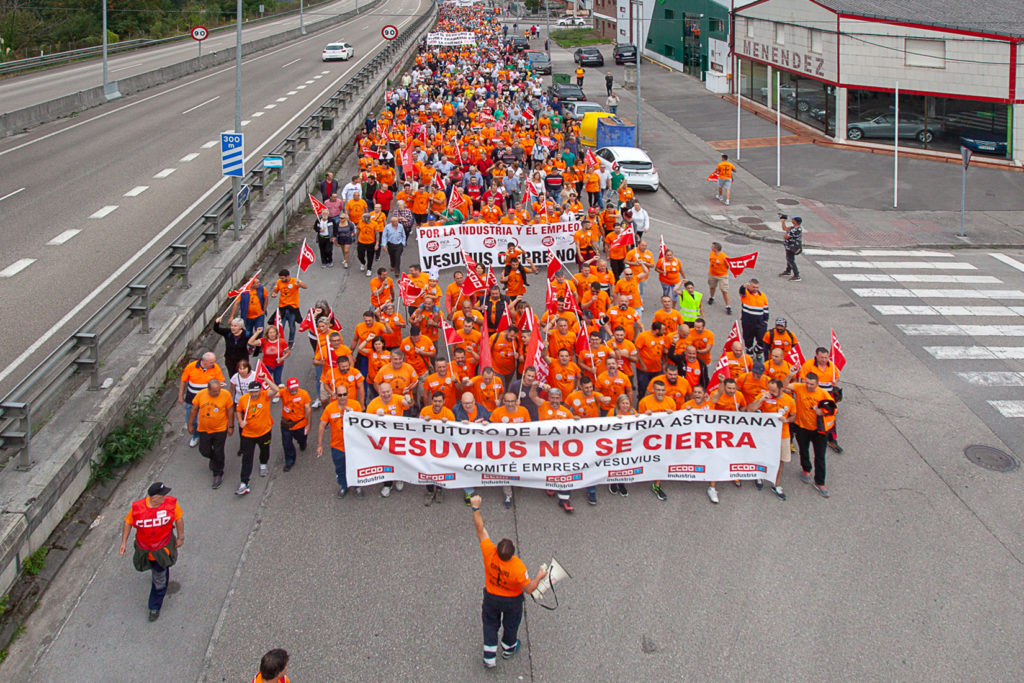 Marcha a pie desde la Factoria de Vesuvius al ayto de Langreo. Asturias 2019