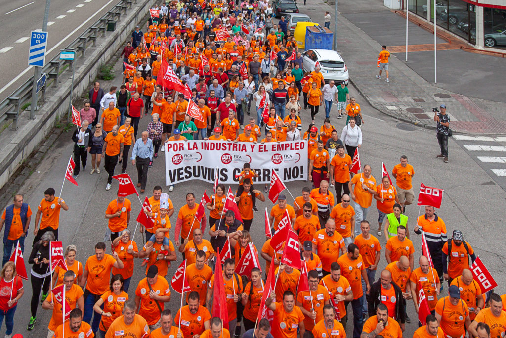 Marcha a pie desde la Factoria de Vesuvius al ayto de Langreo. Asturias 2019