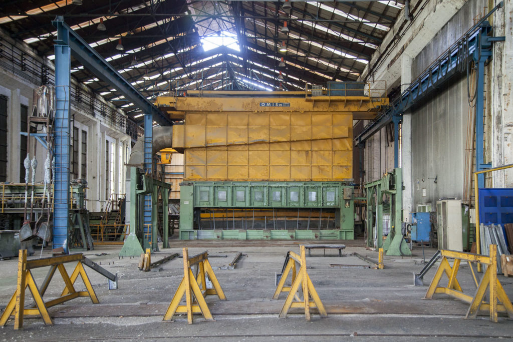 Instalaciones cerradas de Fabrica de Mieres Tubos. Grupo Condesa. Mieres. Asturias 2018