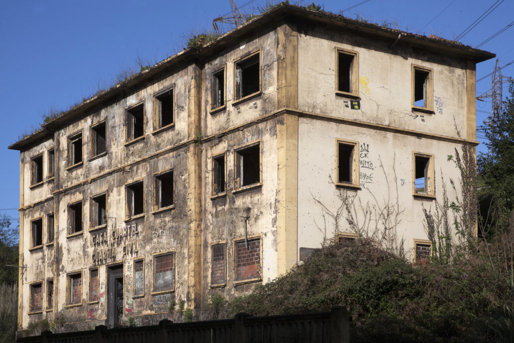 Antiguo cuartel de la Guardia Civil. Aboño. Gijon. Asturias 2019