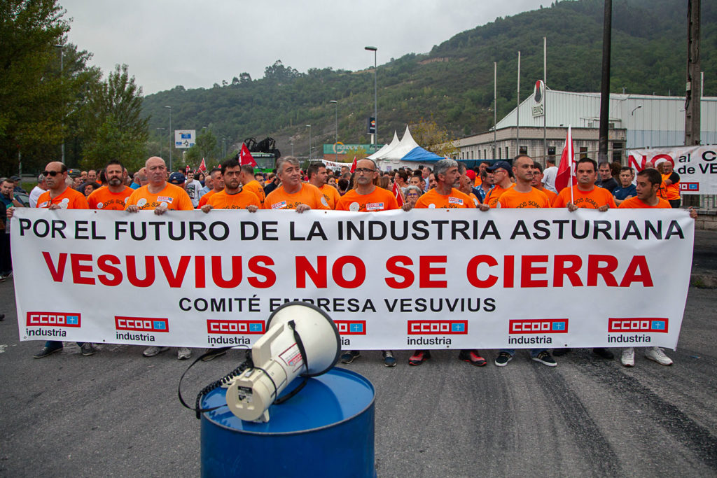 Marcha a pie desde la Factoria de Vesuvius al ayto de Langreo. Asturias 2019