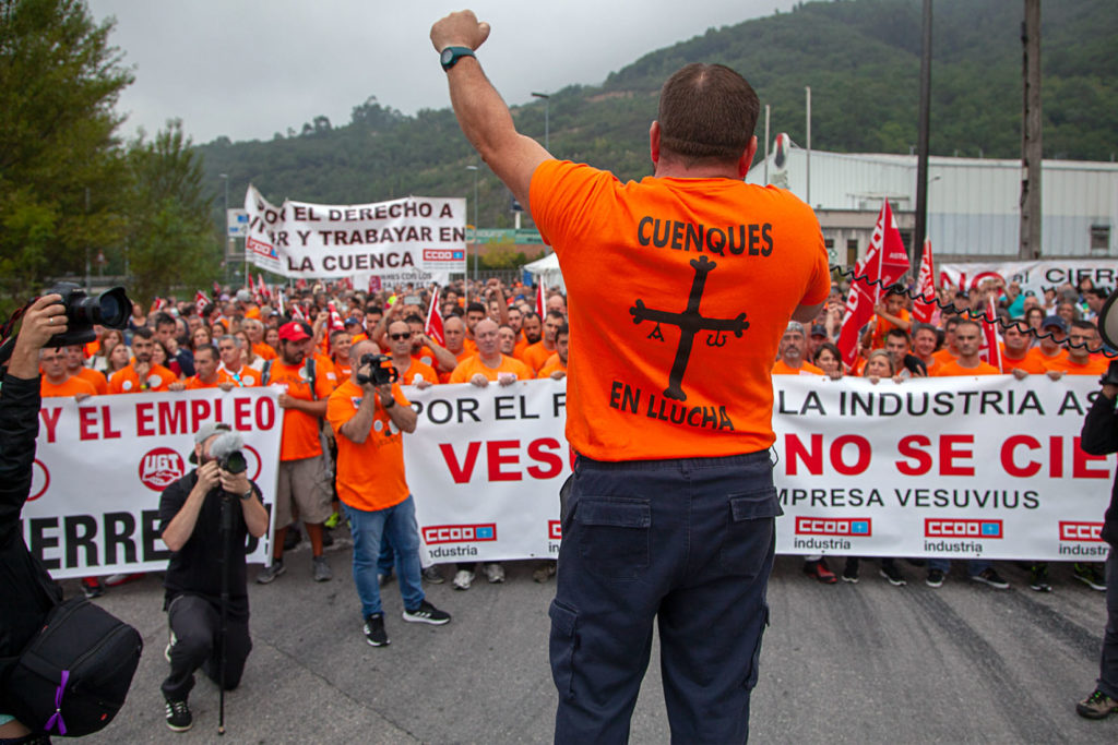 Marcha a pie desde la Factoria de Vesuvius al ayto de Langreo. Asturias 2019