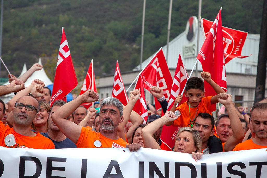 Marcha a pie desde la Factoria de Vesuvius al ayto de Langreo. Asturias 2019