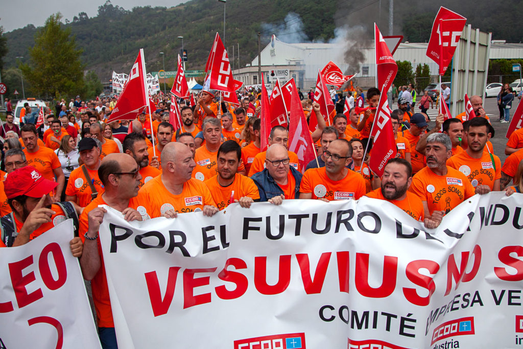 Marcha a pie desde la Factoria de Vesuvius al ayto de Langreo. Asturias 2019