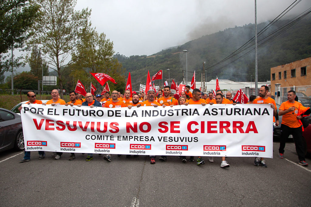 Marcha a pie desde la Factoria de Vesuvius al ayto de Langreo. Asturias 2019