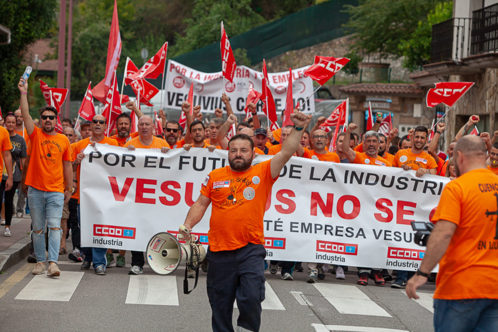 Marcha a pie desde la Factoria de Vesuvius al ayto de Langreo. Asturias 2019