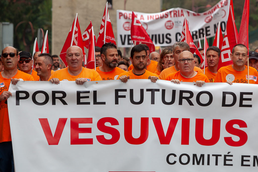 Marcha a pie desde la Factoria de Vesuvius al ayto de Langreo. Asturias 2019