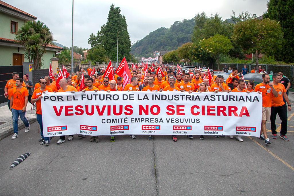 Marcha a pie desde la Factoria de Vesuvius al ayto de Langreo. Asturias 2019