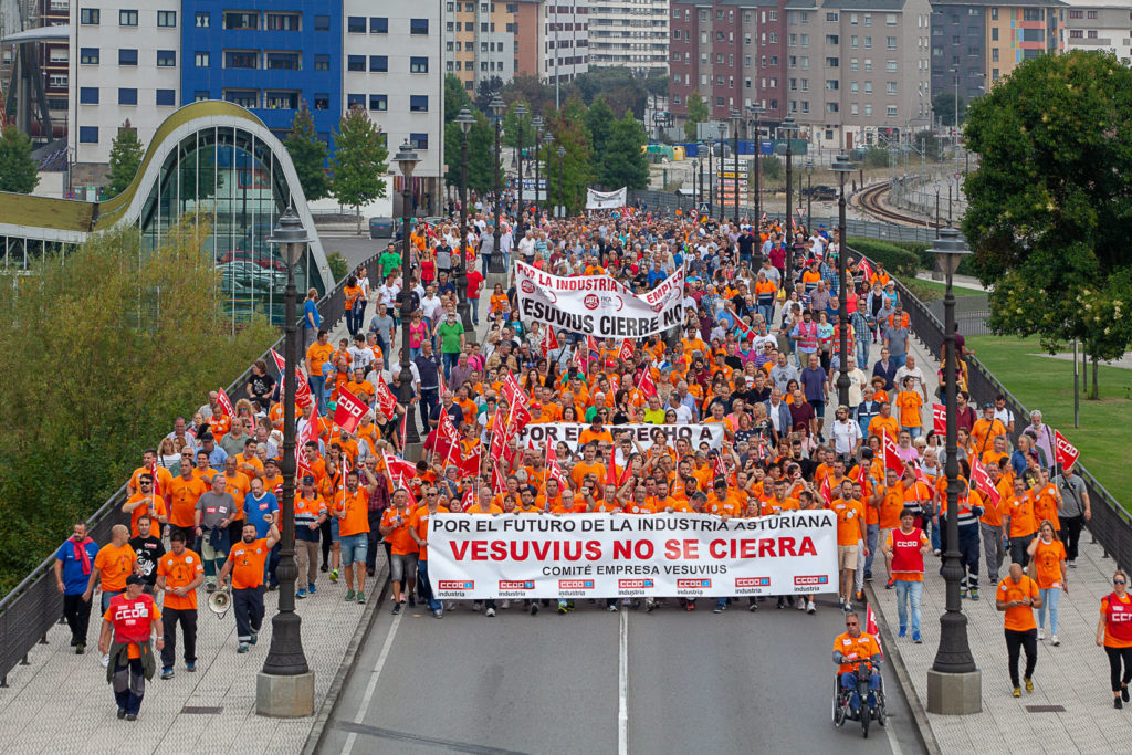 Marcha a pie desde la Factoria de Vesuvius al ayto de Langreo. Asturias 2019