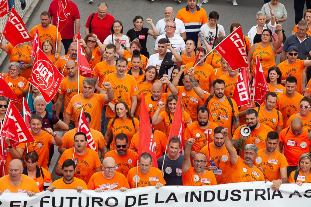 Marcha a pie desde la Factoria de Vesuvius al ayto de Langreo. Asturias 2019