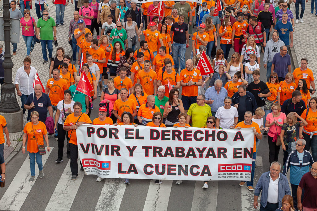 Marcha a pie desde la Factoria de Vesuvius al ayto de Langreo. Asturias 2019