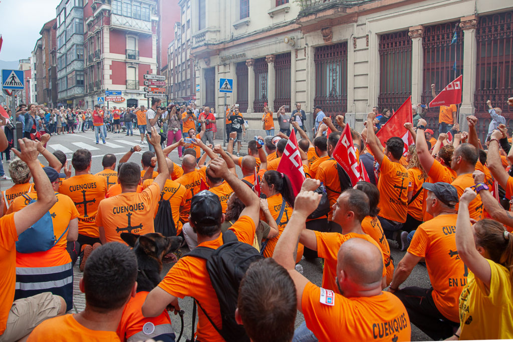Marcha a pie desde la Factoria de Vesuvius al ayto de Langreo. Asturias 2019