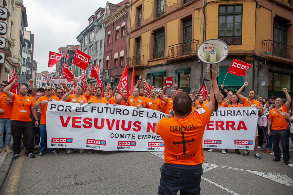 Marcha a pie desde la Factoria de Vesuvius al ayto de Langreo. Asturias 2019