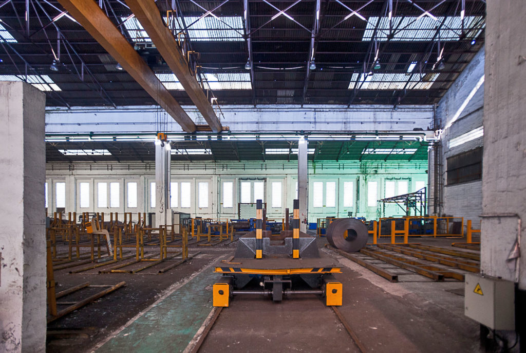 Instalaciones cerradas de Fabrica de Mieres Tubos. Grupo Condesa. Mieres. Asturias 2018