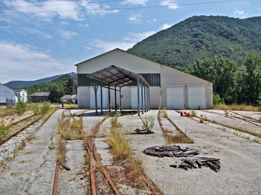 Antiguos talleres del ferrocarril de la MSP. Ponferrada – Villablino. Villablino. León 2017