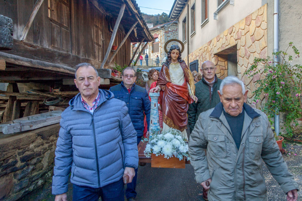 Procesión de Santa Bárbara. Cocañin. San Martín del Rey del Aurelio. Asturias 2017