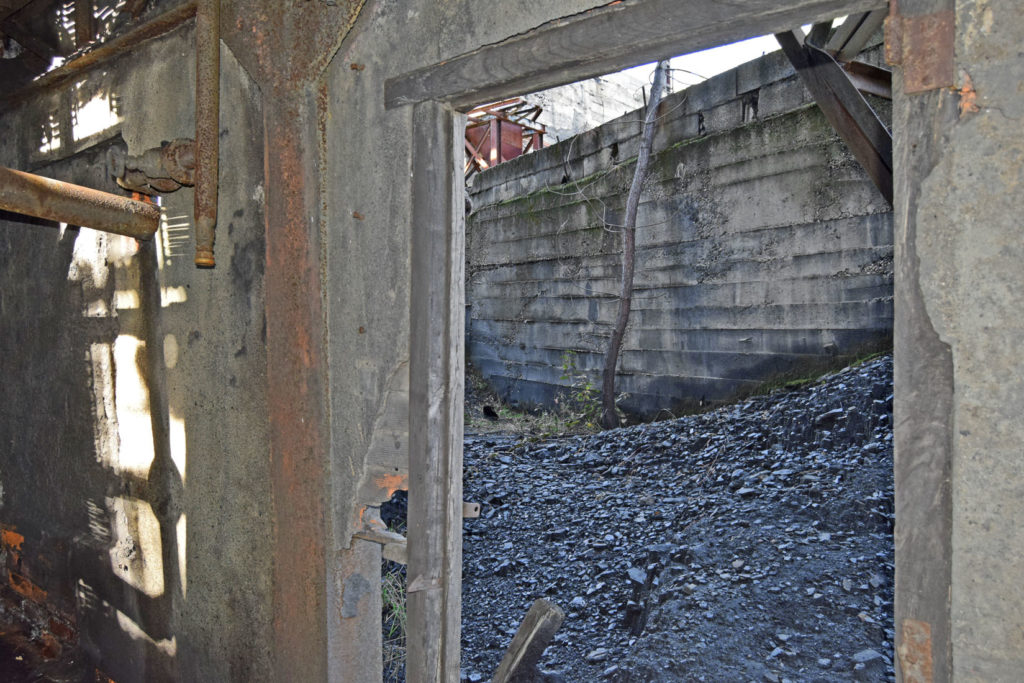Instalaciones abandonadas de la Mina de Negrín. Fabero. León 2018
