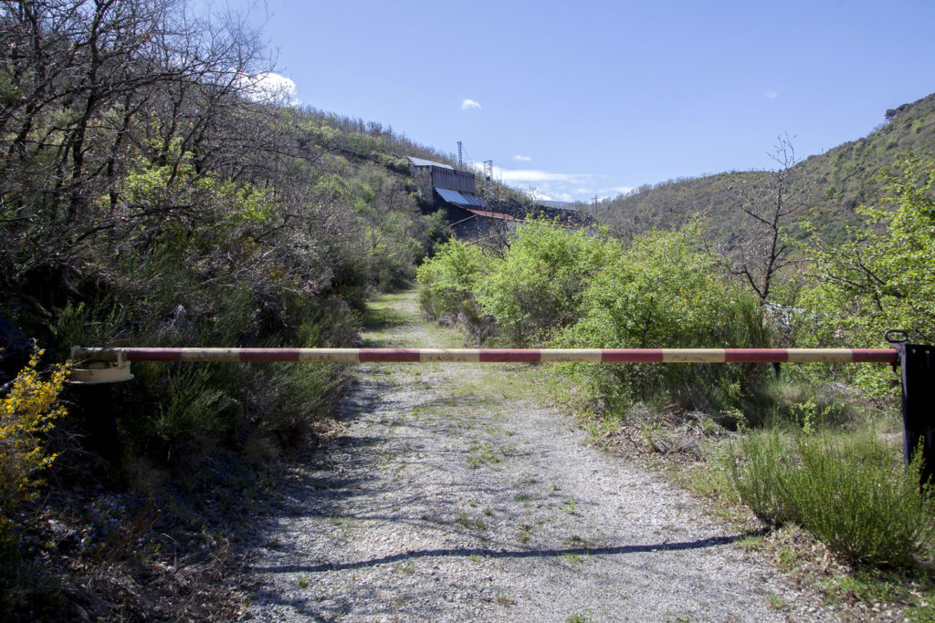 Instalaciones cerradas del Lavadero Salgueiro. Grupo Salgeiro, de UMINSA. Torre del Bierzo. León 2019
