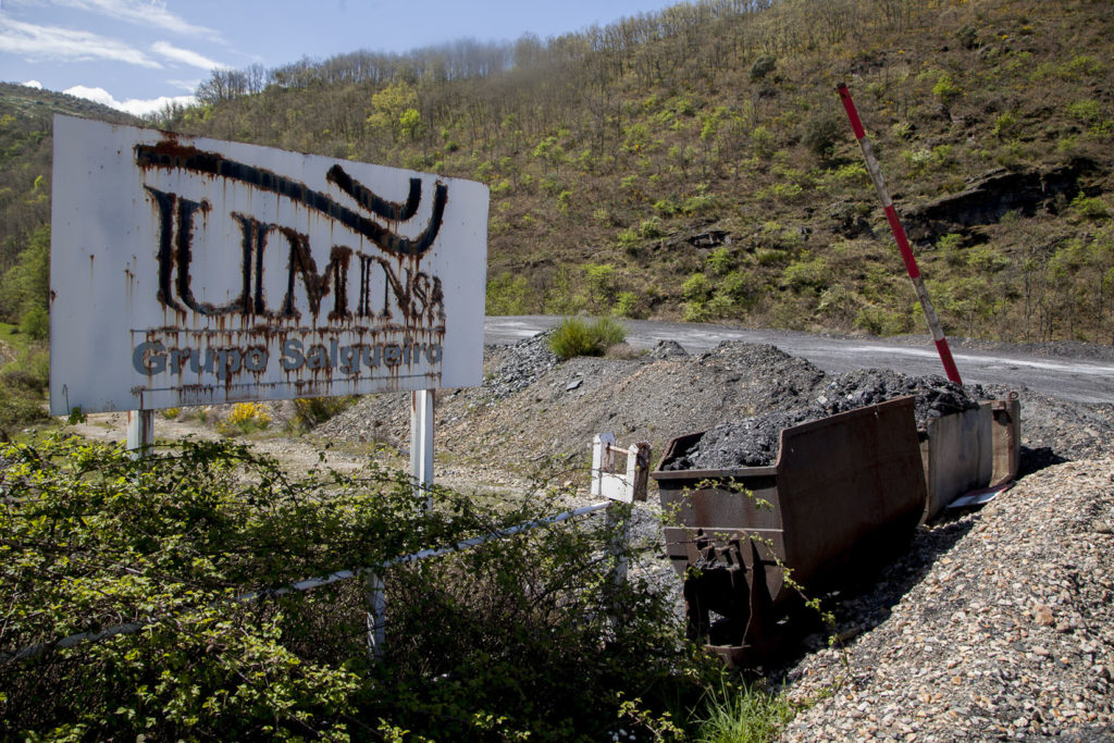 Instalaciones cerradas del Lavadero Salgueiro. Grupo Salgeiro, de UMINSA. Torre del Bierzo. León 2019