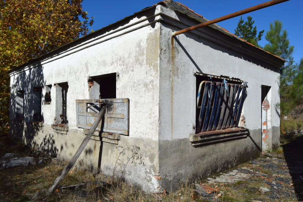 Lampistería de las instalaciones abandonadas de la Mina de Negrín. Fabero. León 2018