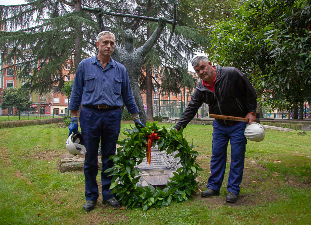 Ofrendra floral durante el 75 Concurso Nacional de Entibadores Mineros. Langreo. Asturias 2019