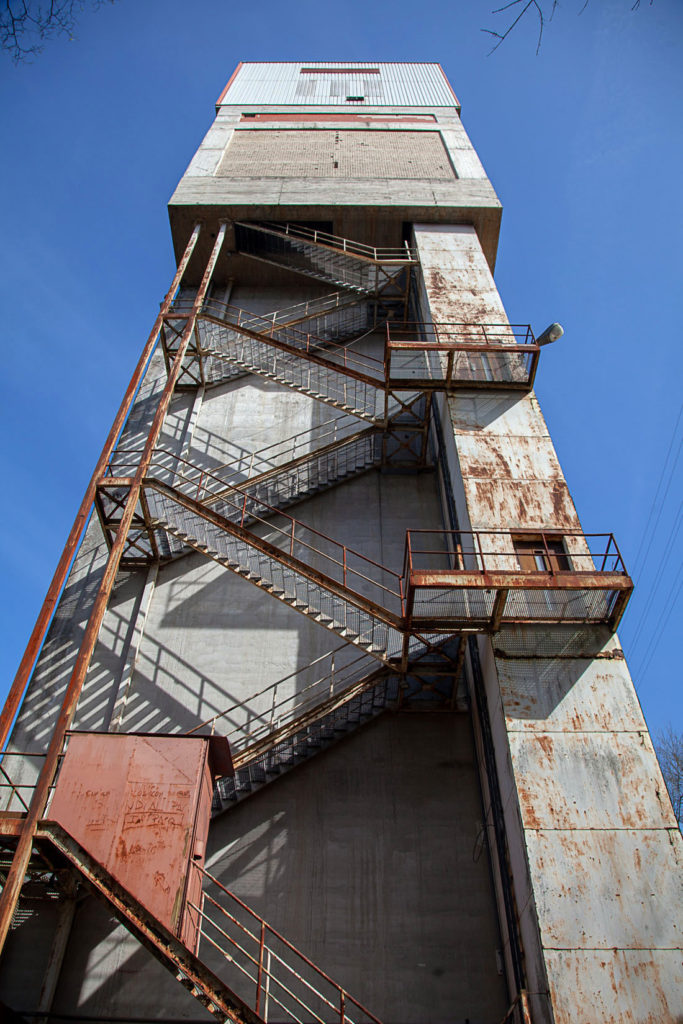 Torre de Extraccion del Pozo Mosquitera I. Siero. Asturias 2020