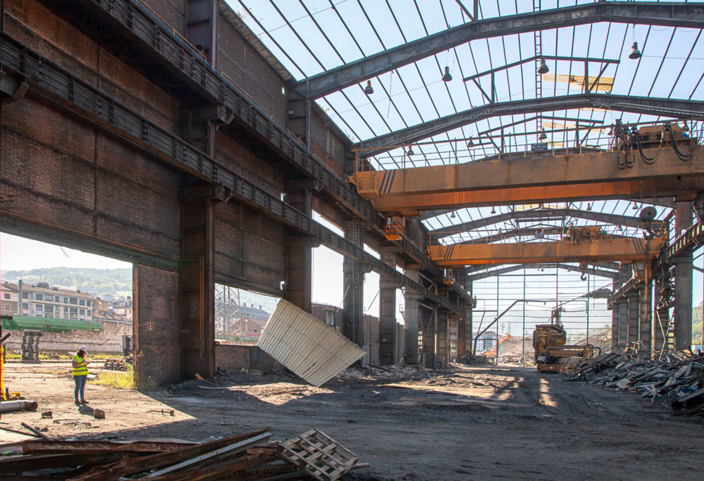 Derribo de la factoría industrial de Felguera Melt. Langreo 2020