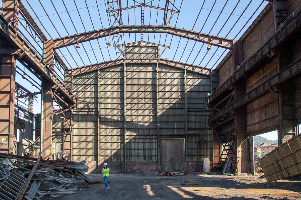 Derribo de la factoría industrial de Felguera Melt. Langreo 2020