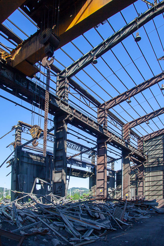 Derribo de la factoría industrial de Felguera Melt. Langreo 2020