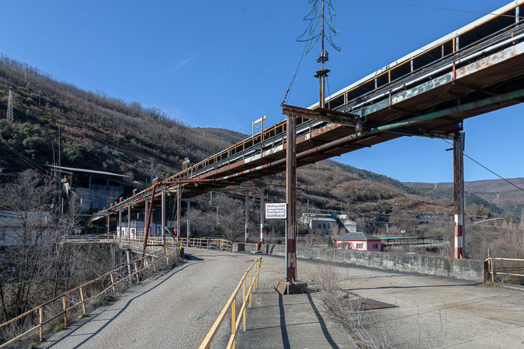 Instalaciones cerradas del lavadero de carbón Alinos. UMINSA. Toreno. León 2020