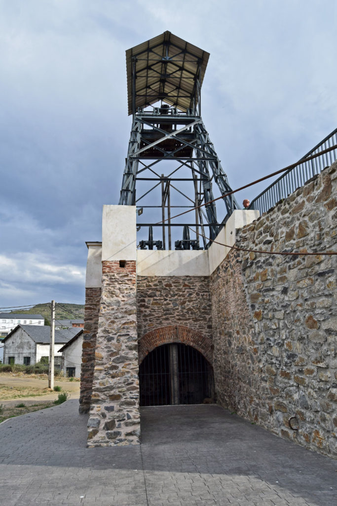 Instalaciones cerradas del Pozo Viejo de Fabero. León 2018