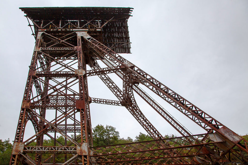 Instalaciones abandonadas del Pozo Ibarra. Ciñera de Gordón. León 2019
