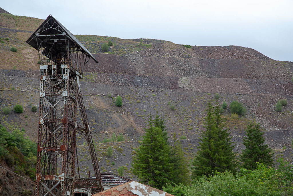 Instalaciones abandonadas del Pozo Ibarra. Ciñera de Gordón. León 2019