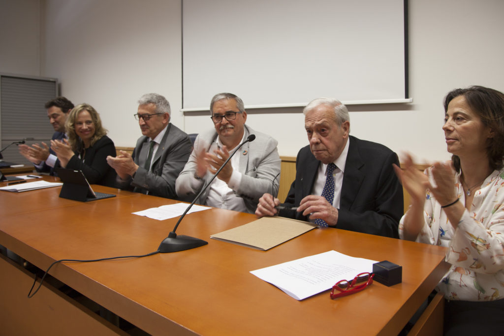Homenaje al Profesor de la Escuela Politécnica de Mieres, y escritor, Luis Jesús Llaneza. Mieres. Asturias 2019