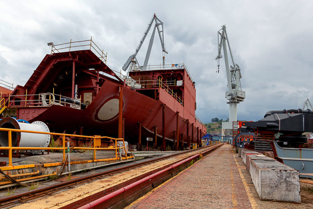 Factoría industrial de Construcciones Navales del Norte. La Naval. Sestao. Bizkaia 2019