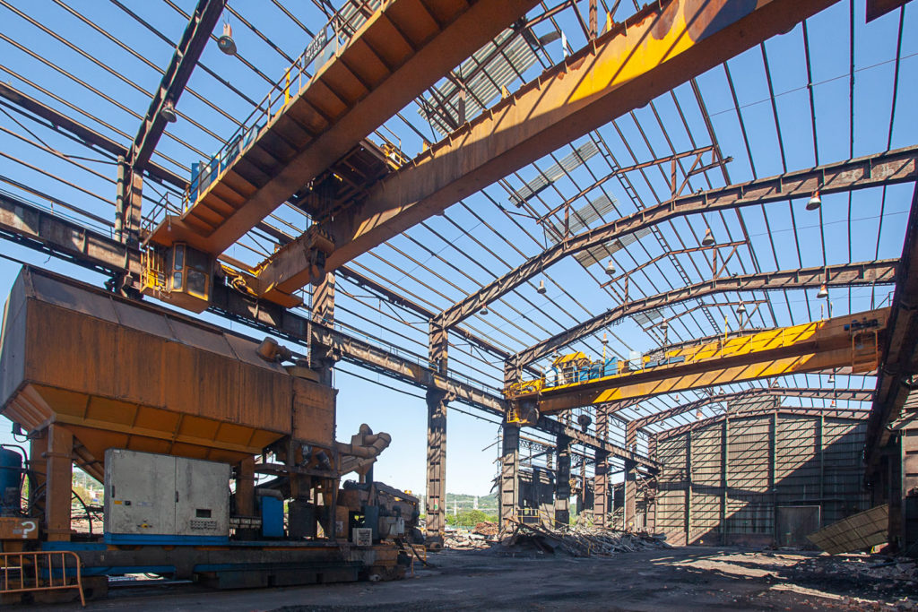 Derribo de la factoría industrial de Felguera Melt. Langreo 2020